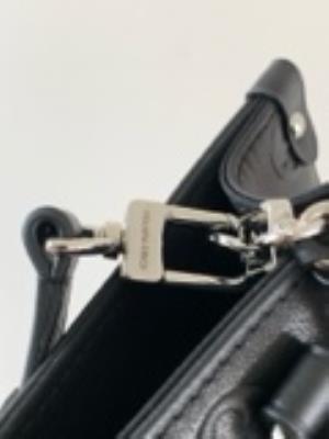 wholesale quality louis vuitton m14576 onthego pm